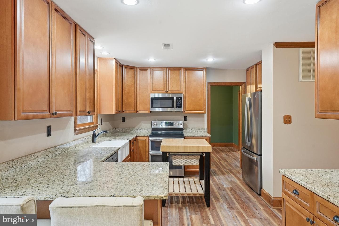 7406 Bear Wallow Drive photo 37