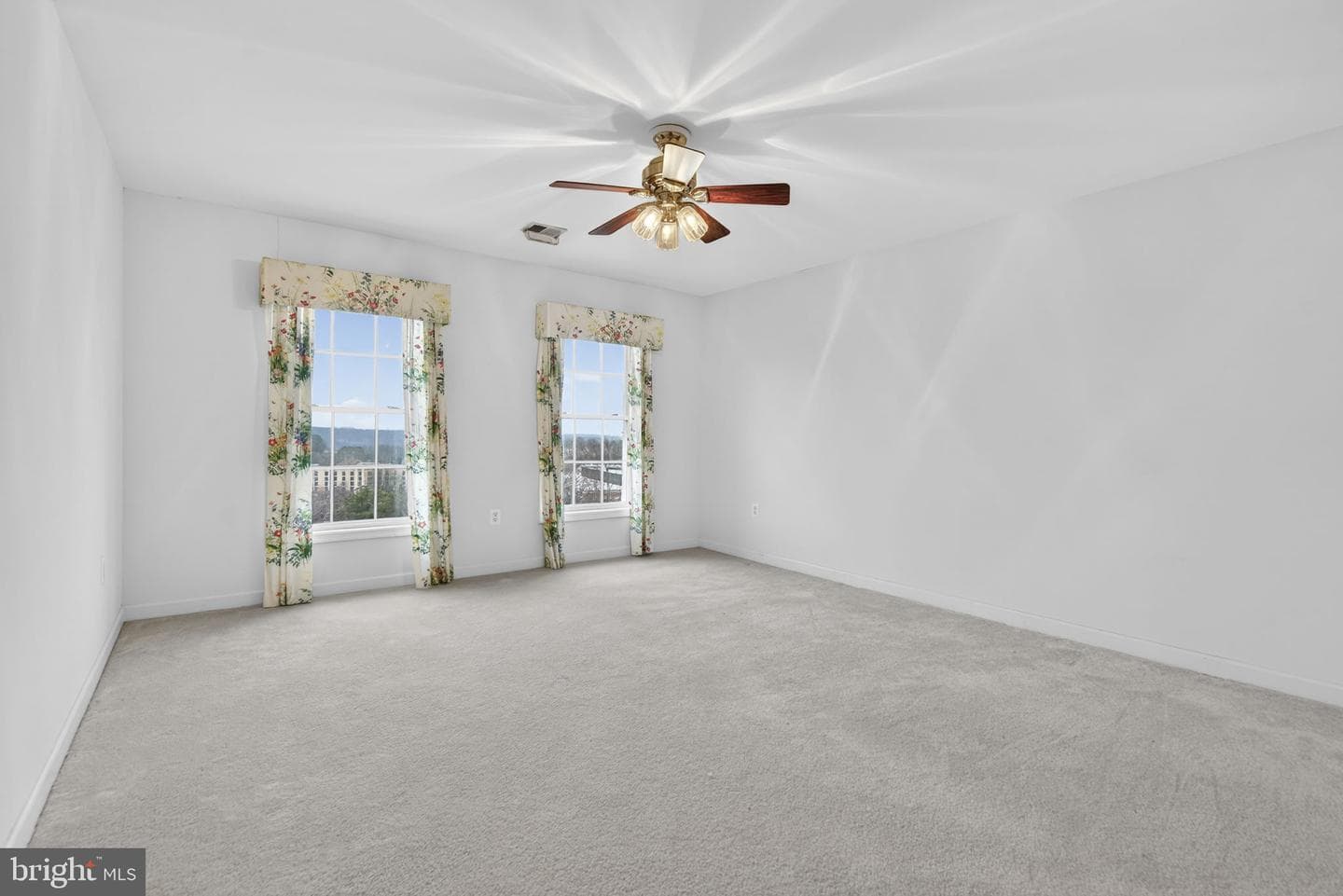 224 North View Circle photo 40