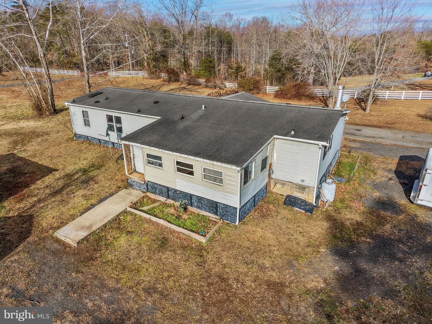 2057 Cottontail Lane photo 5