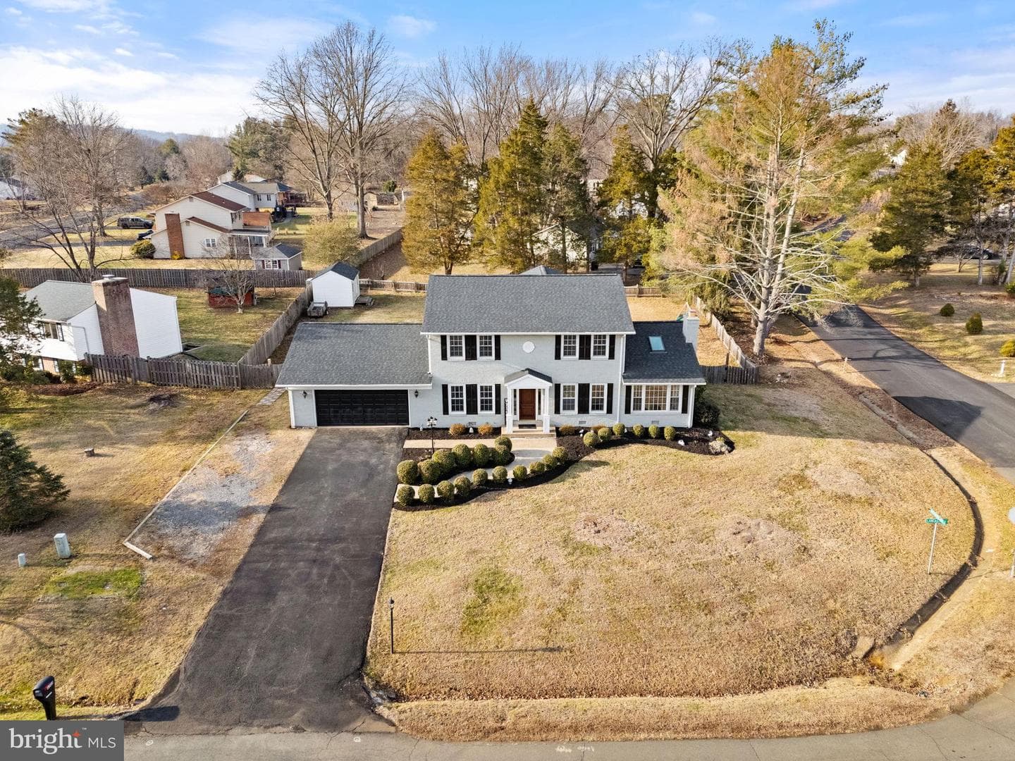 6389 Lancaster Drive photo 3