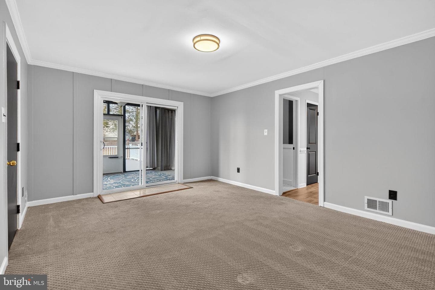 6389 Lancaster Drive photo 33