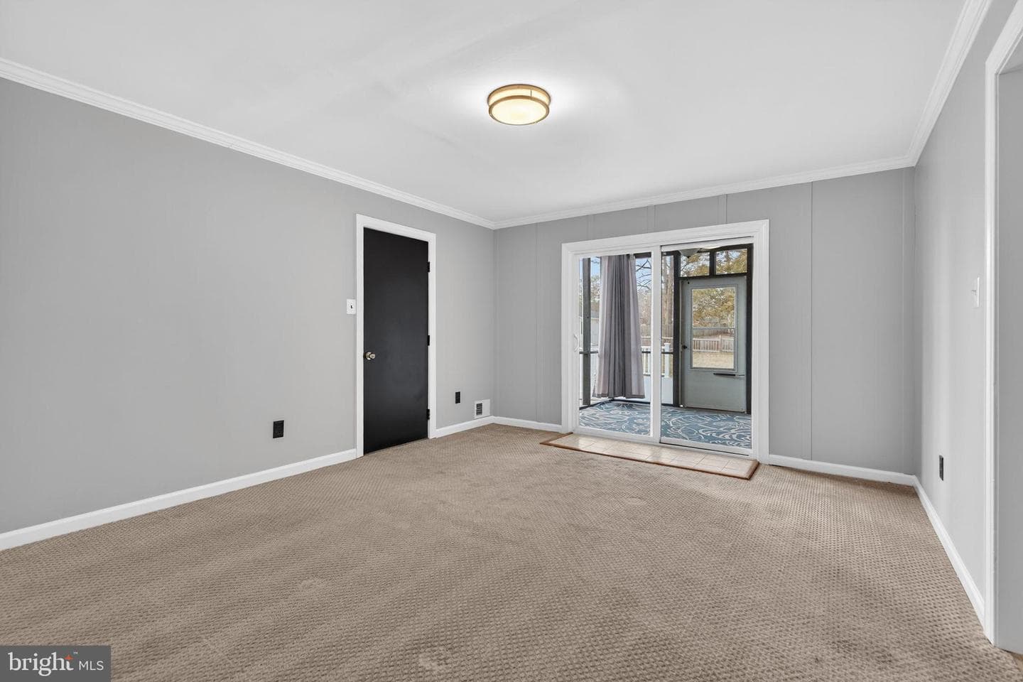 6389 Lancaster Drive photo 34