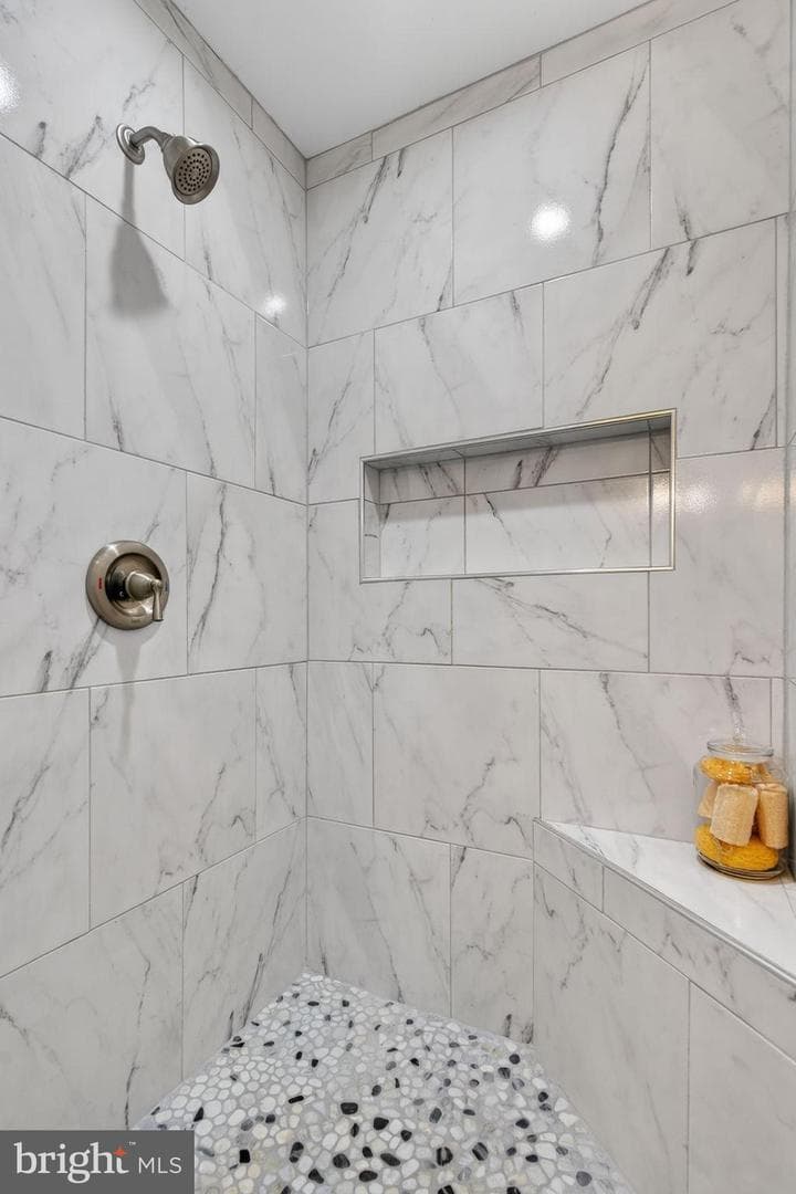 6389 Lancaster Drive photo 55