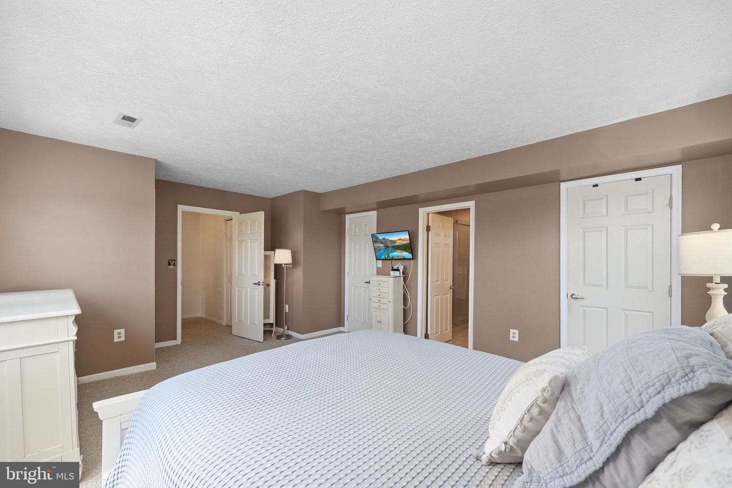 9235 Lees Ridge Road photo 17