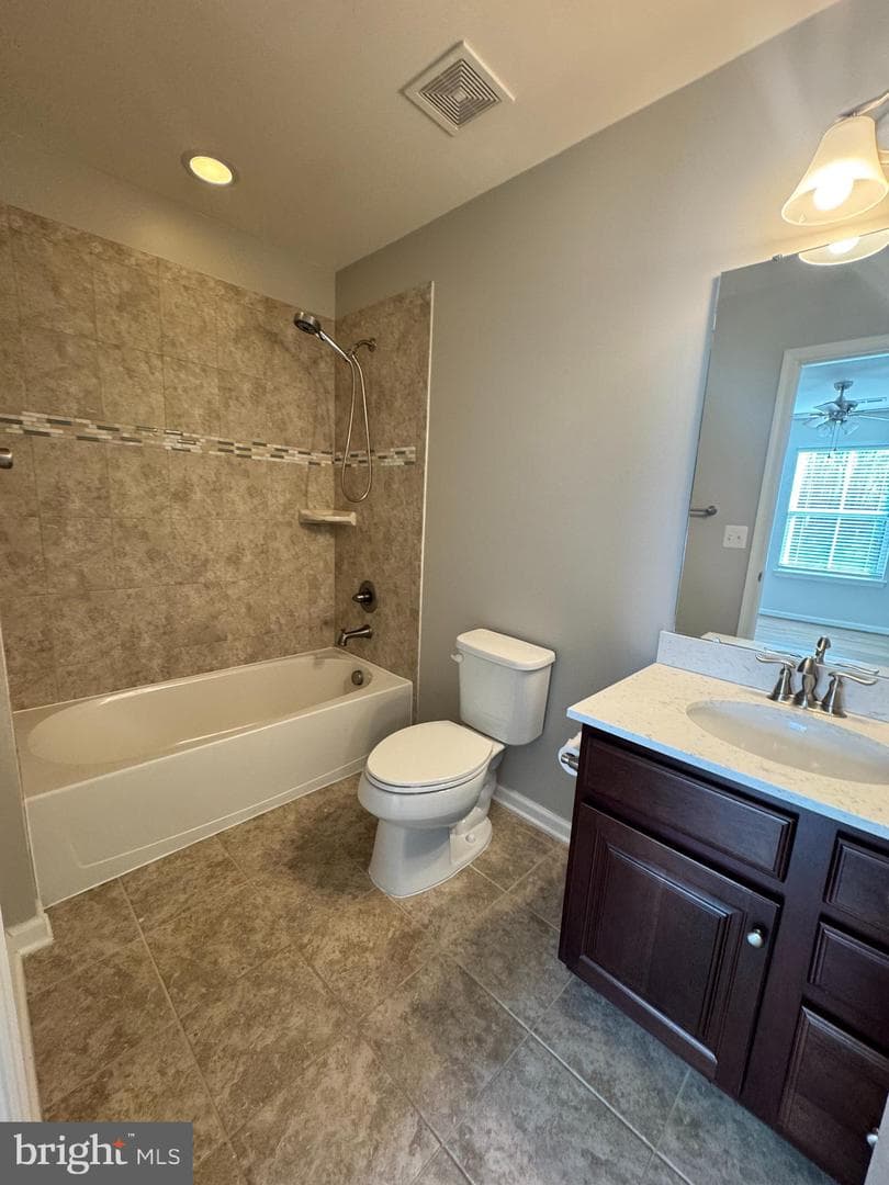 6810 Lake Anne Court photo 16