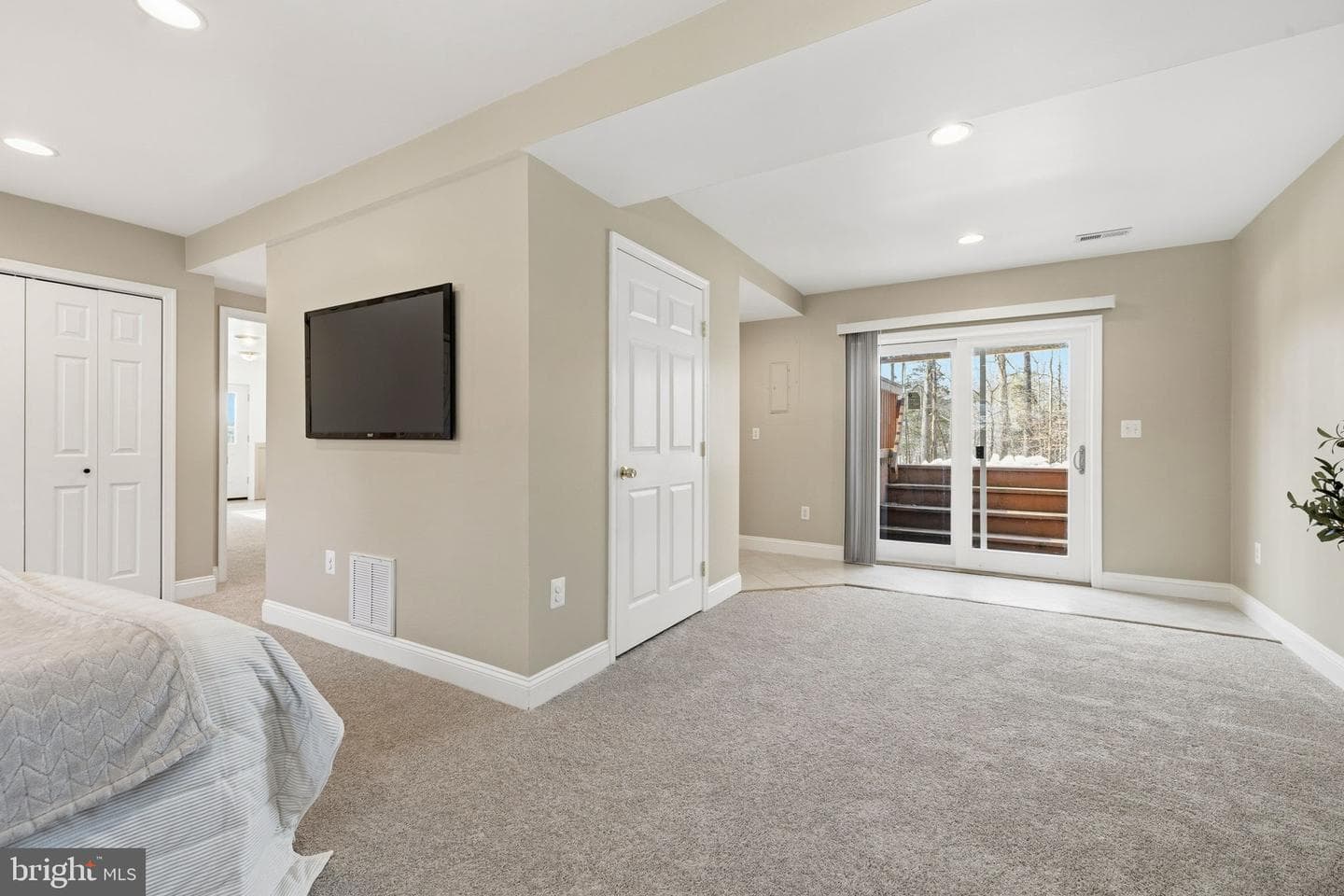 5666 Red Maple Court photo 24