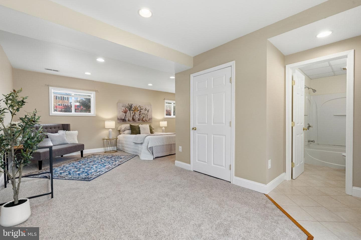 5666 Red Maple Court photo 25