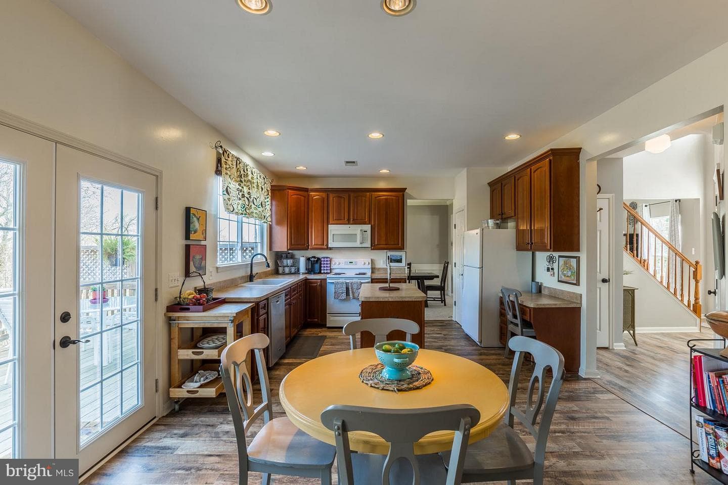 274 Hidden Creek Lane photo 4