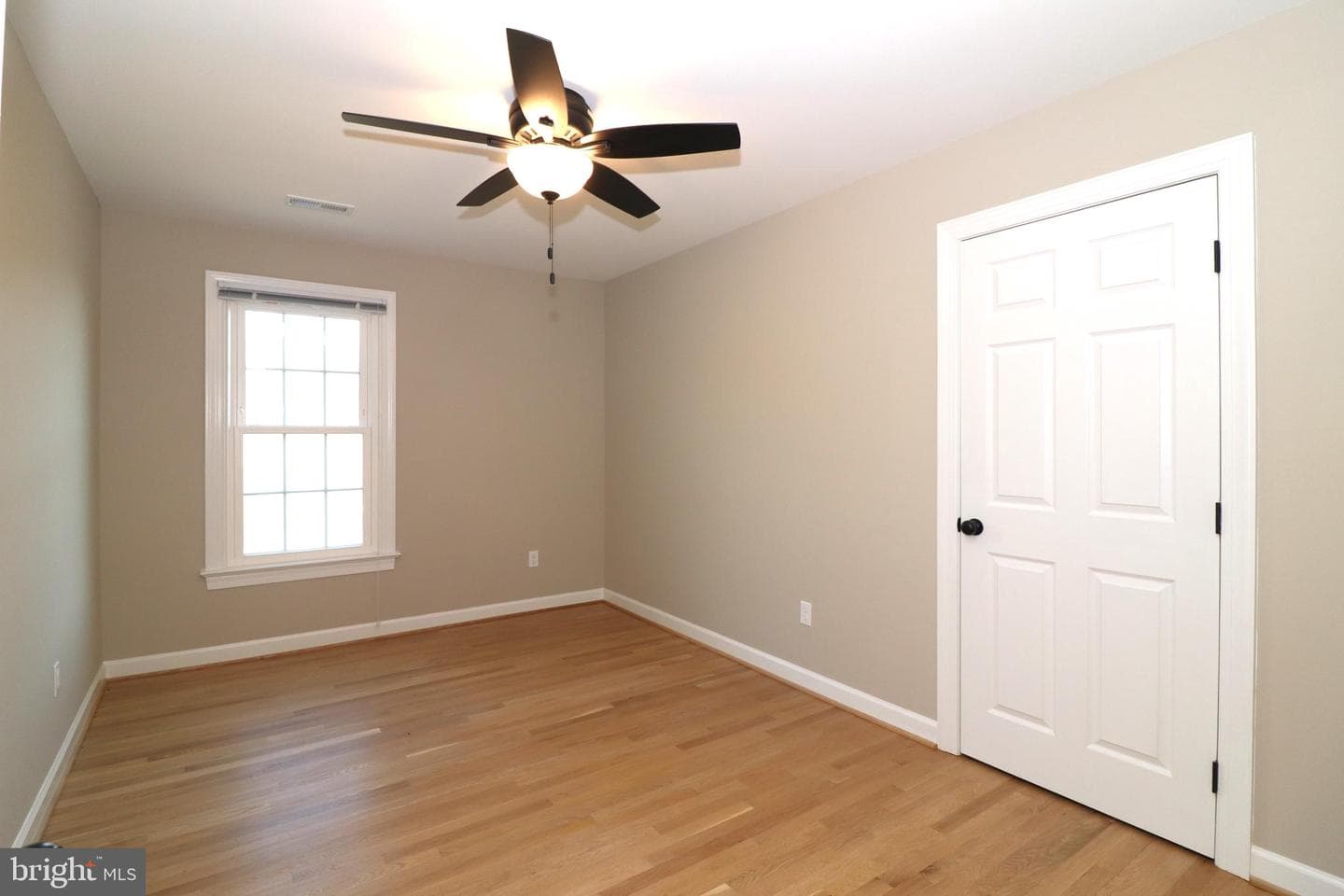 6885 Walnut Heights Drive photo 36