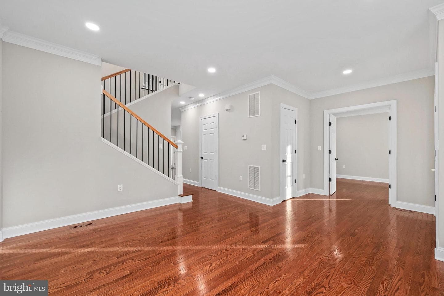 5393 Merry Oaks photo 13