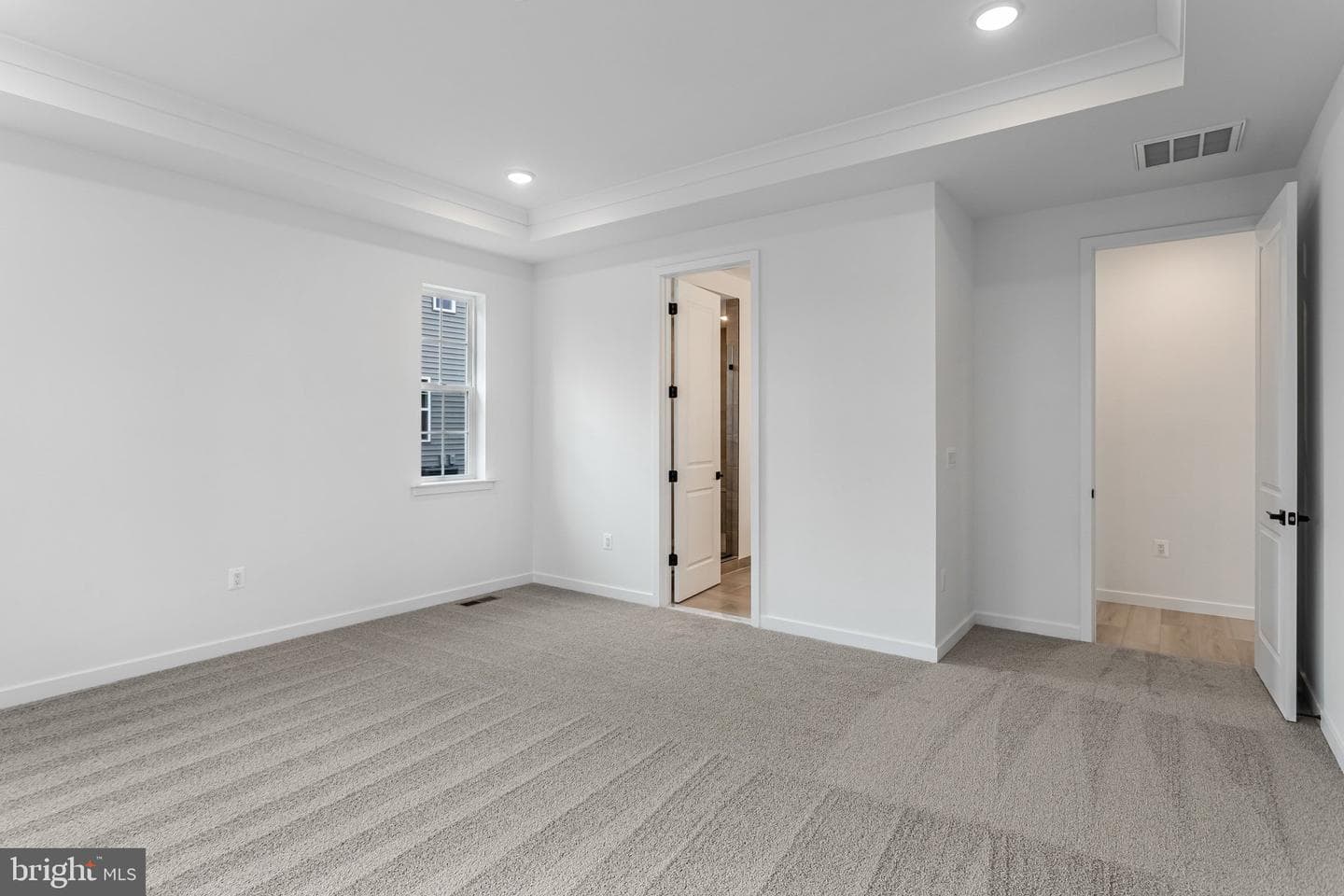2079 Springvale Drive photo 20