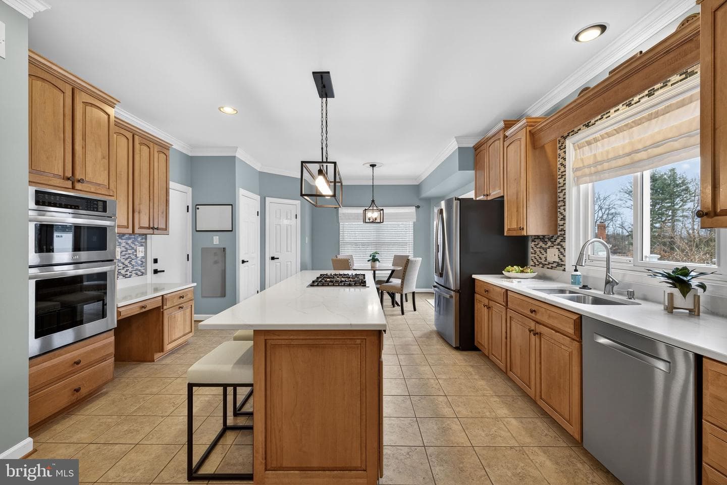 7243 Windsor Court photo 37