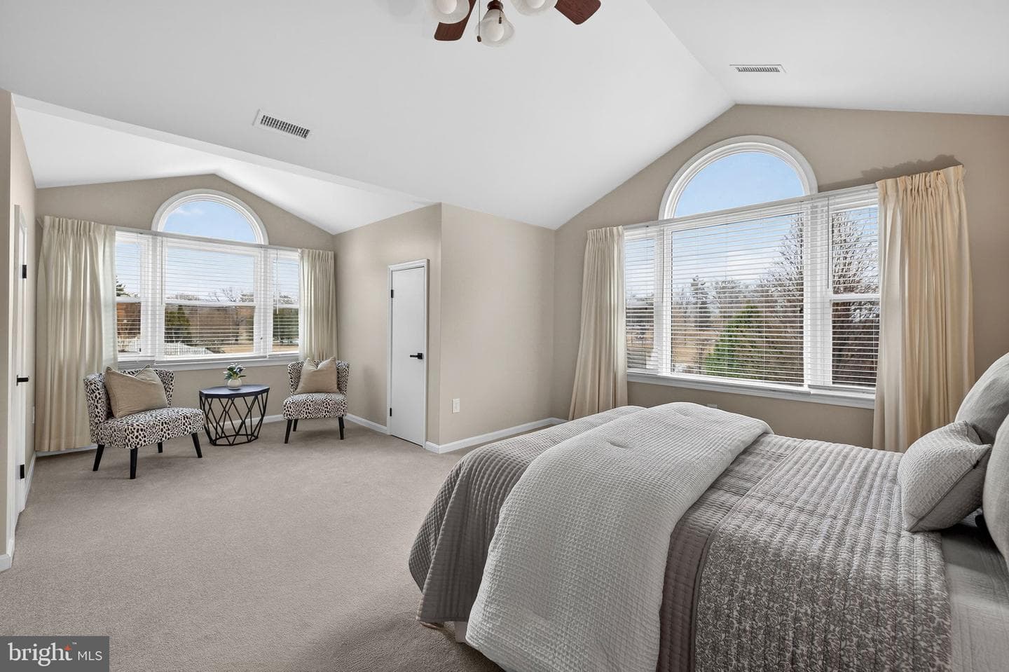 7243 Windsor Court photo 54