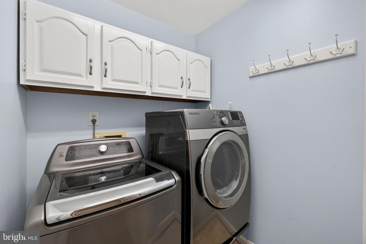 7243 Windsor Court photo 73