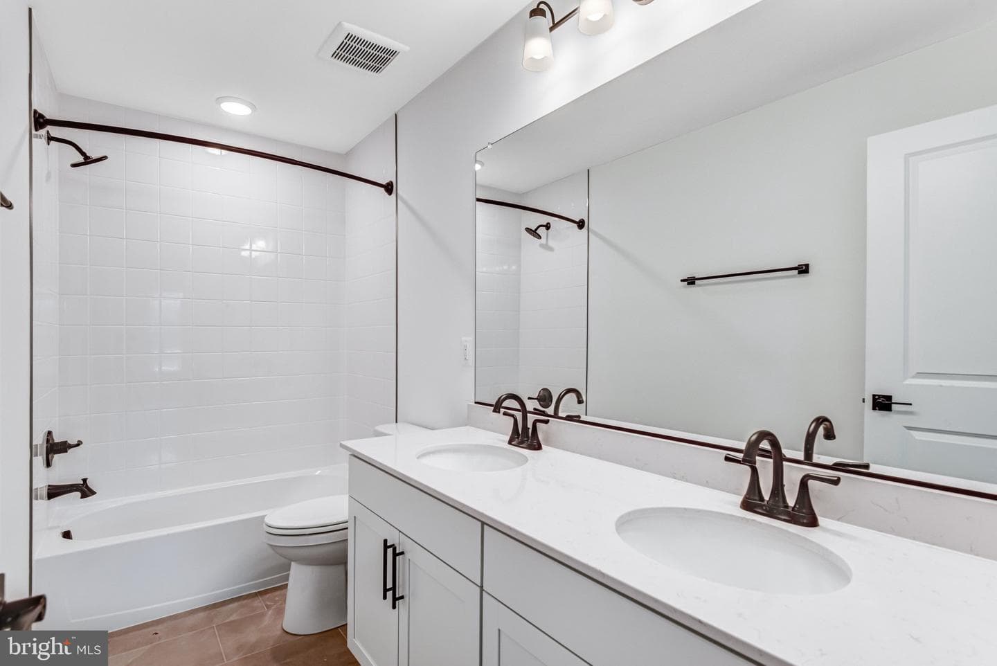2063 Springvale Drive photo 30