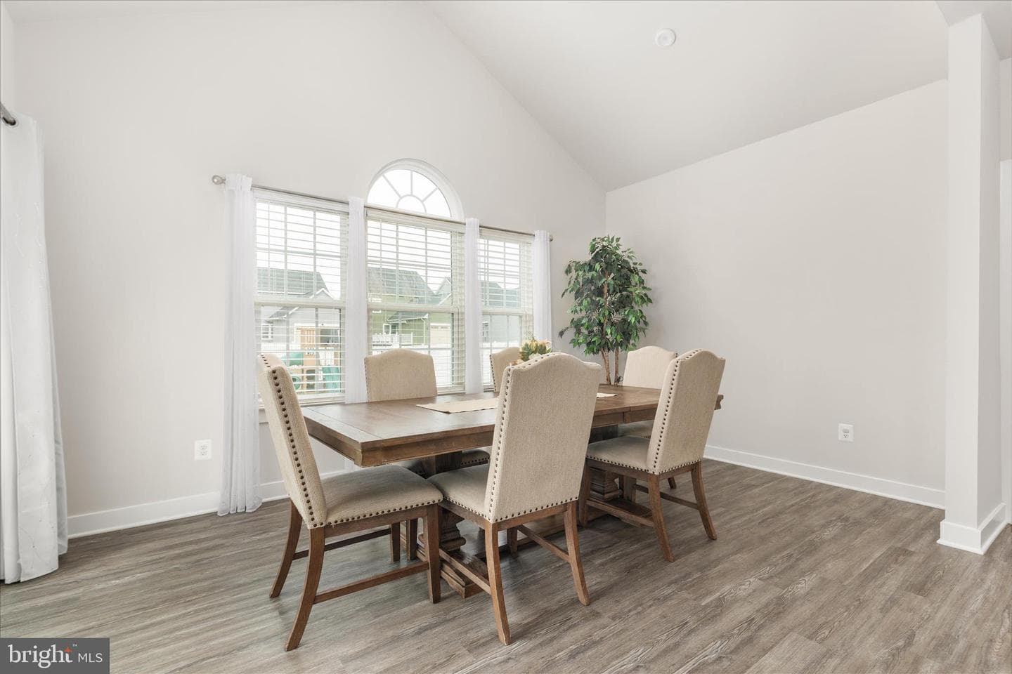 4101 Clarke Street photo 15