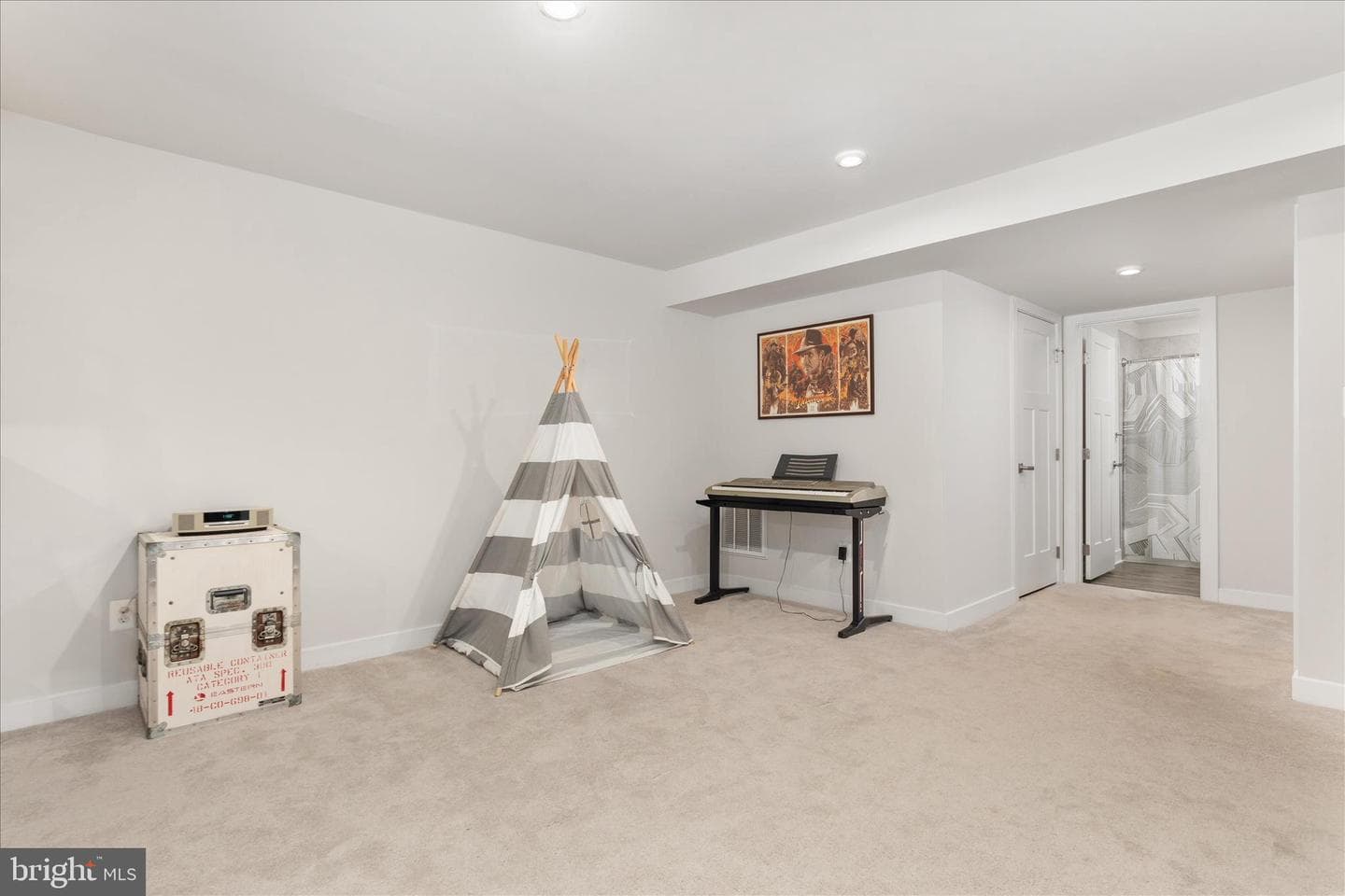 4101 Clarke Street photo 40