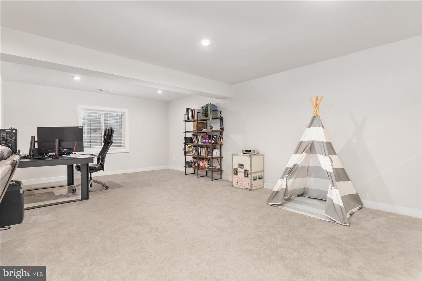 4101 Clarke Street photo 42