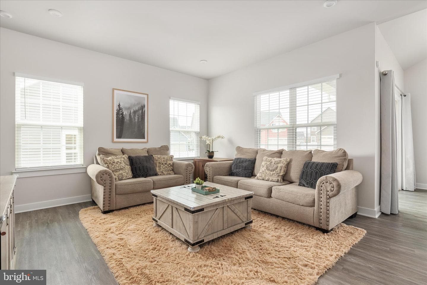 4101 Clarke Street photo 9