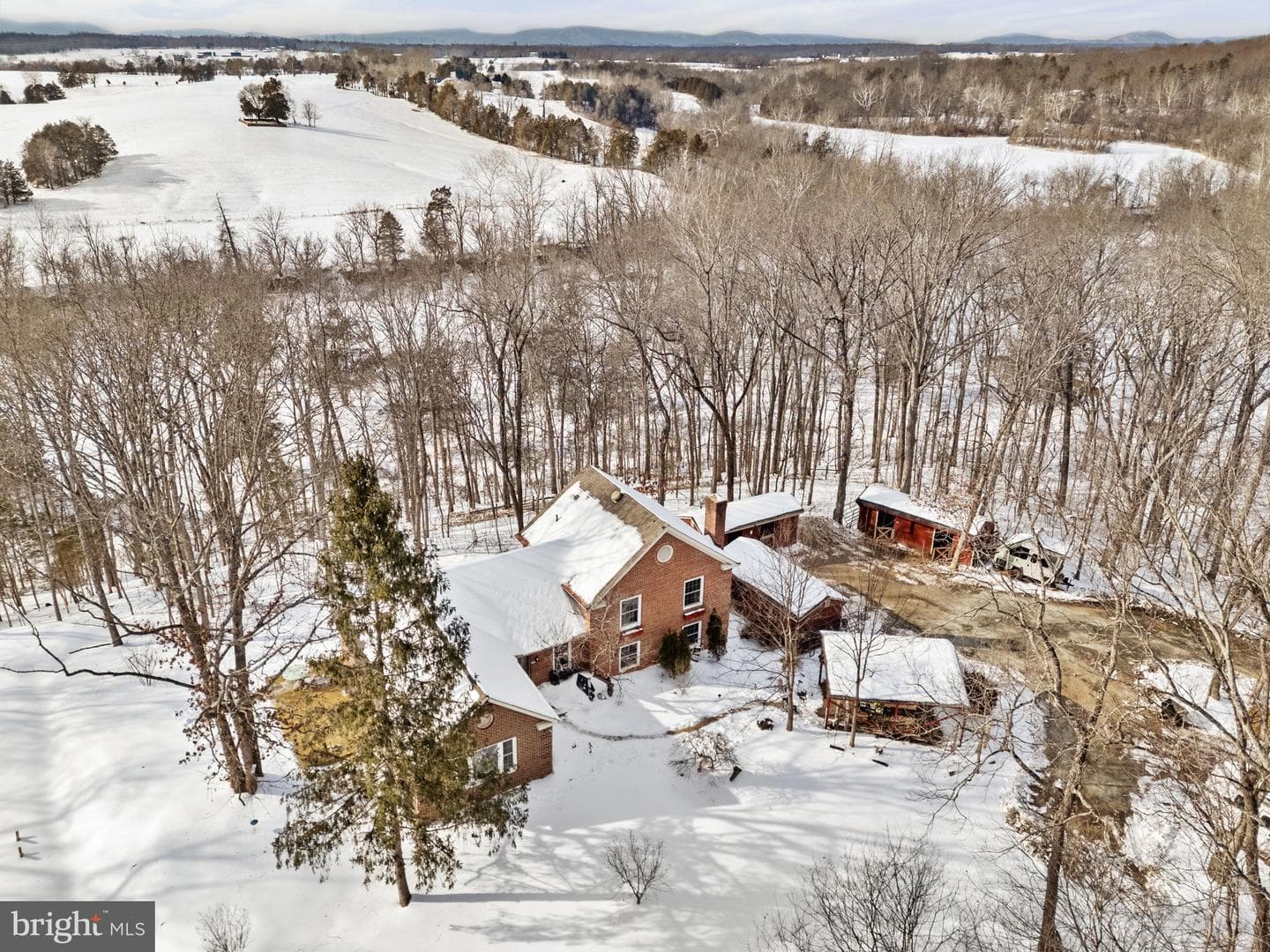 8487 Botha Road photo 51