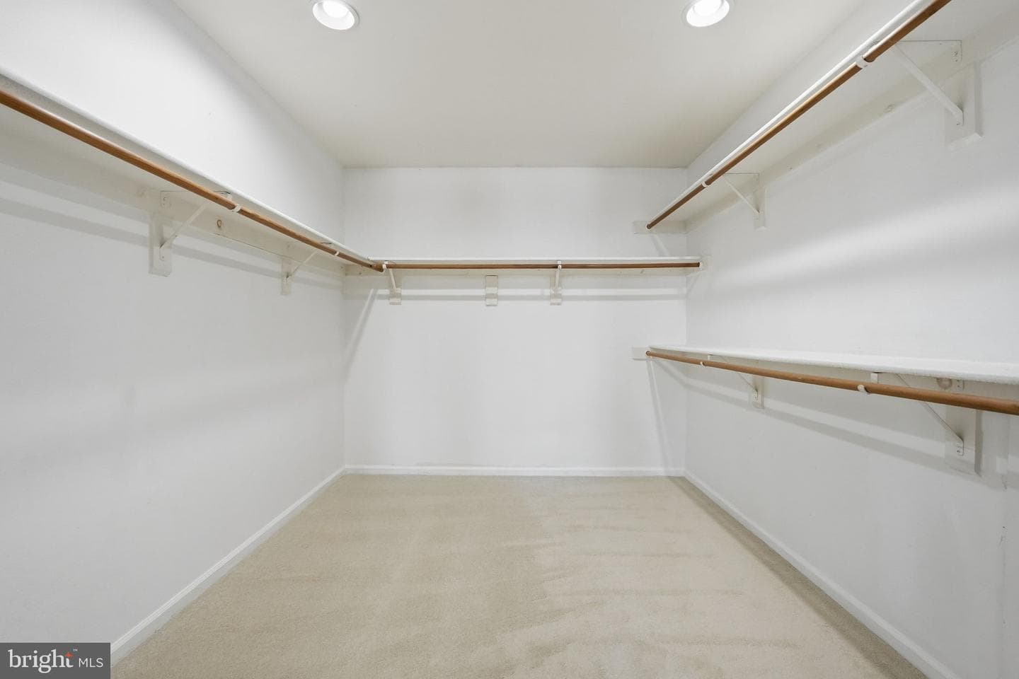 468 Devon Drive photo 33