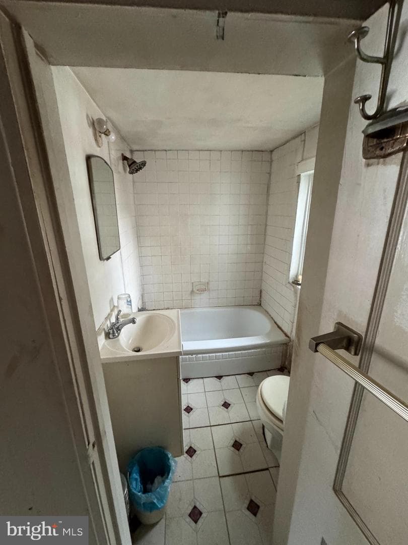 3847 Leeds Manor Road photo 5