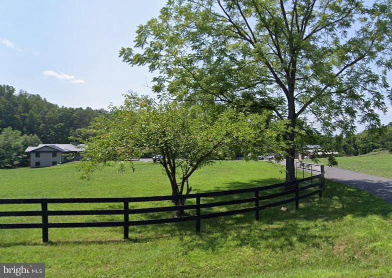 7464 Wilson Road photo 3