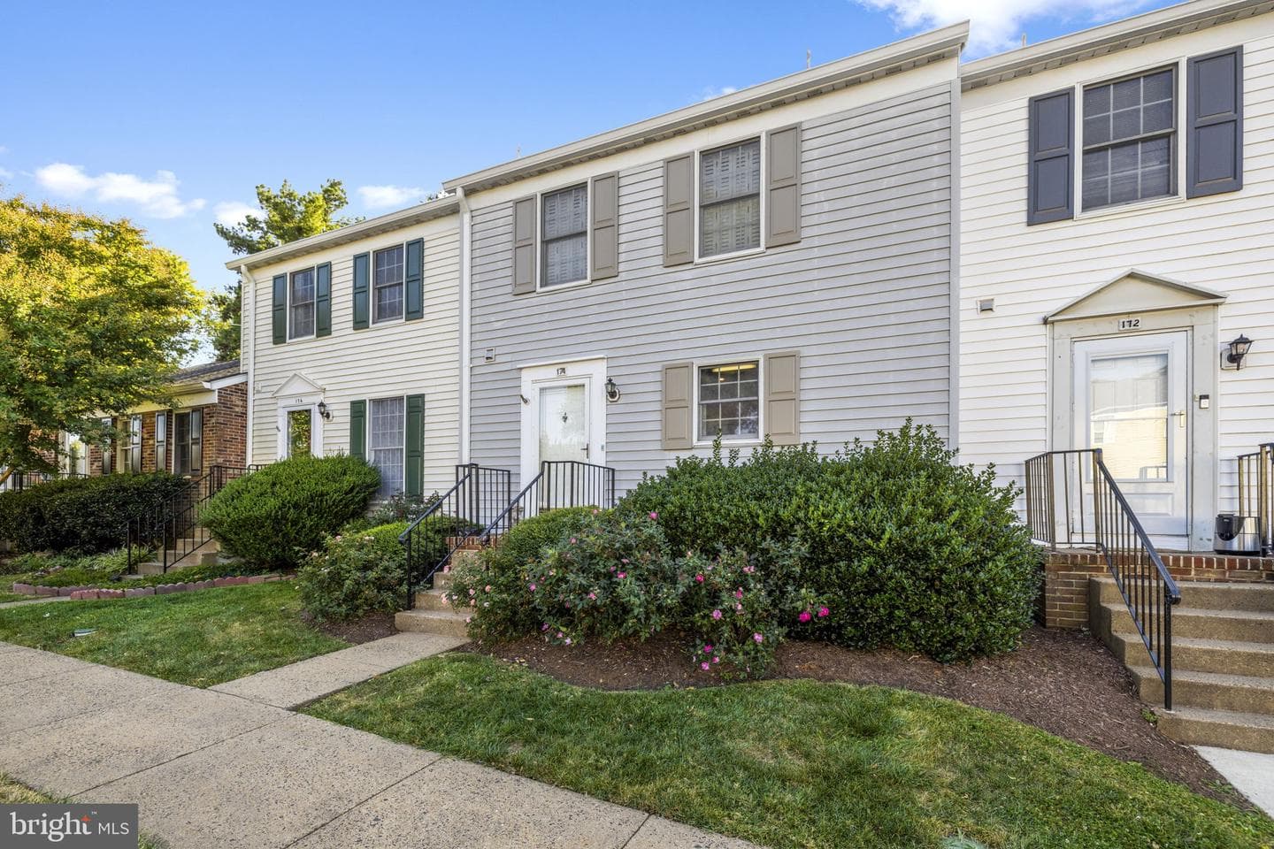 174 Fairfield Drive photo 4