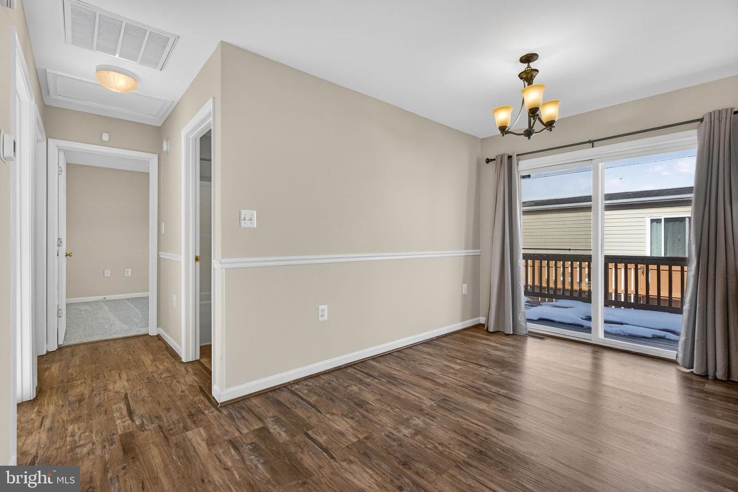 186 Sterling Court photo 11