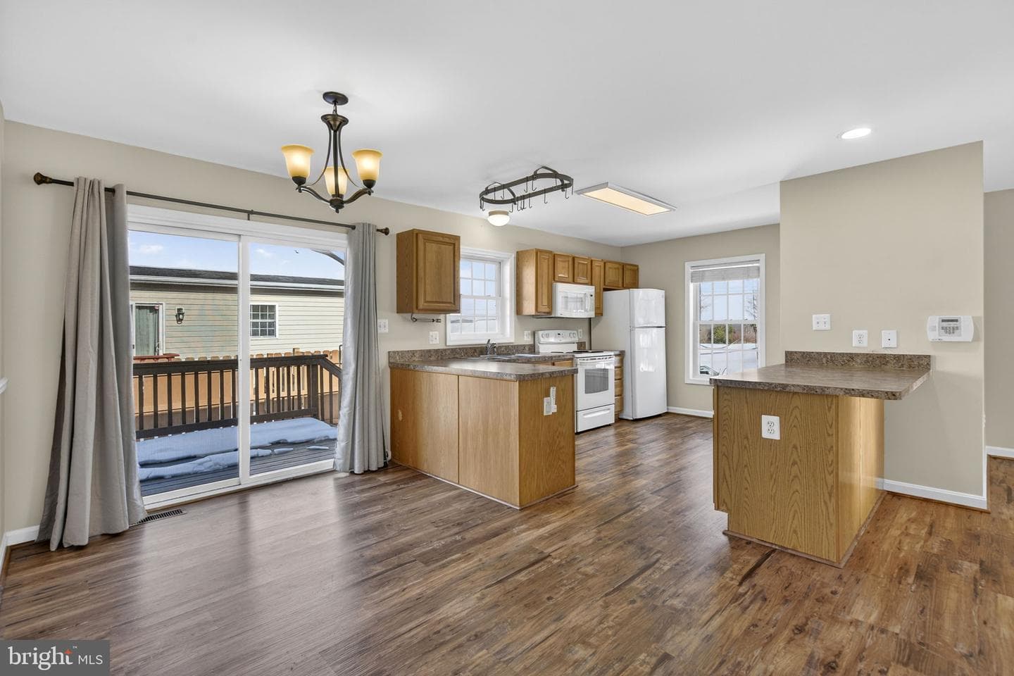 186 Sterling Court photo 12