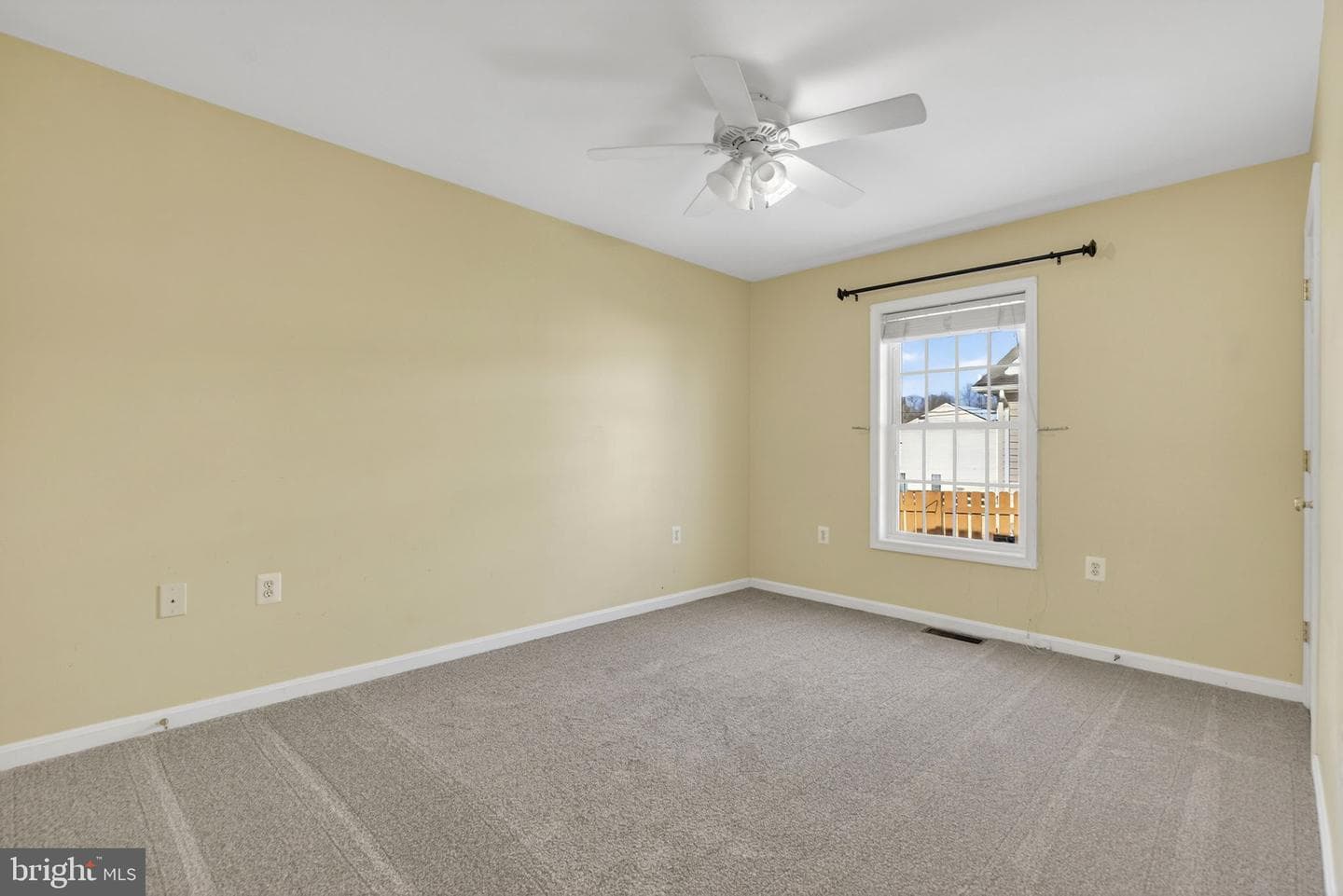 186 Sterling Court photo 18