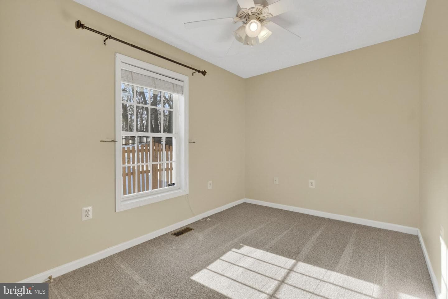 186 Sterling Court photo 22