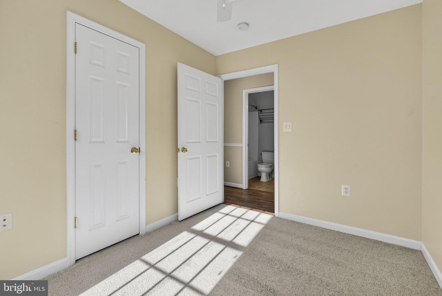186 Sterling Court photo 26