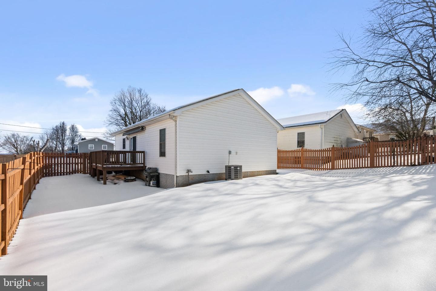 186 Sterling Court photo 32