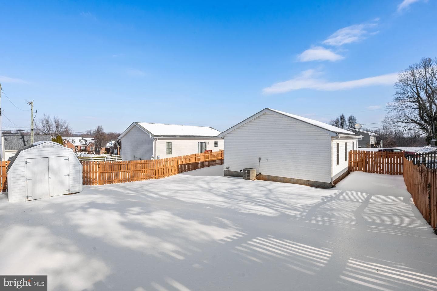 186 Sterling Court photo 34
