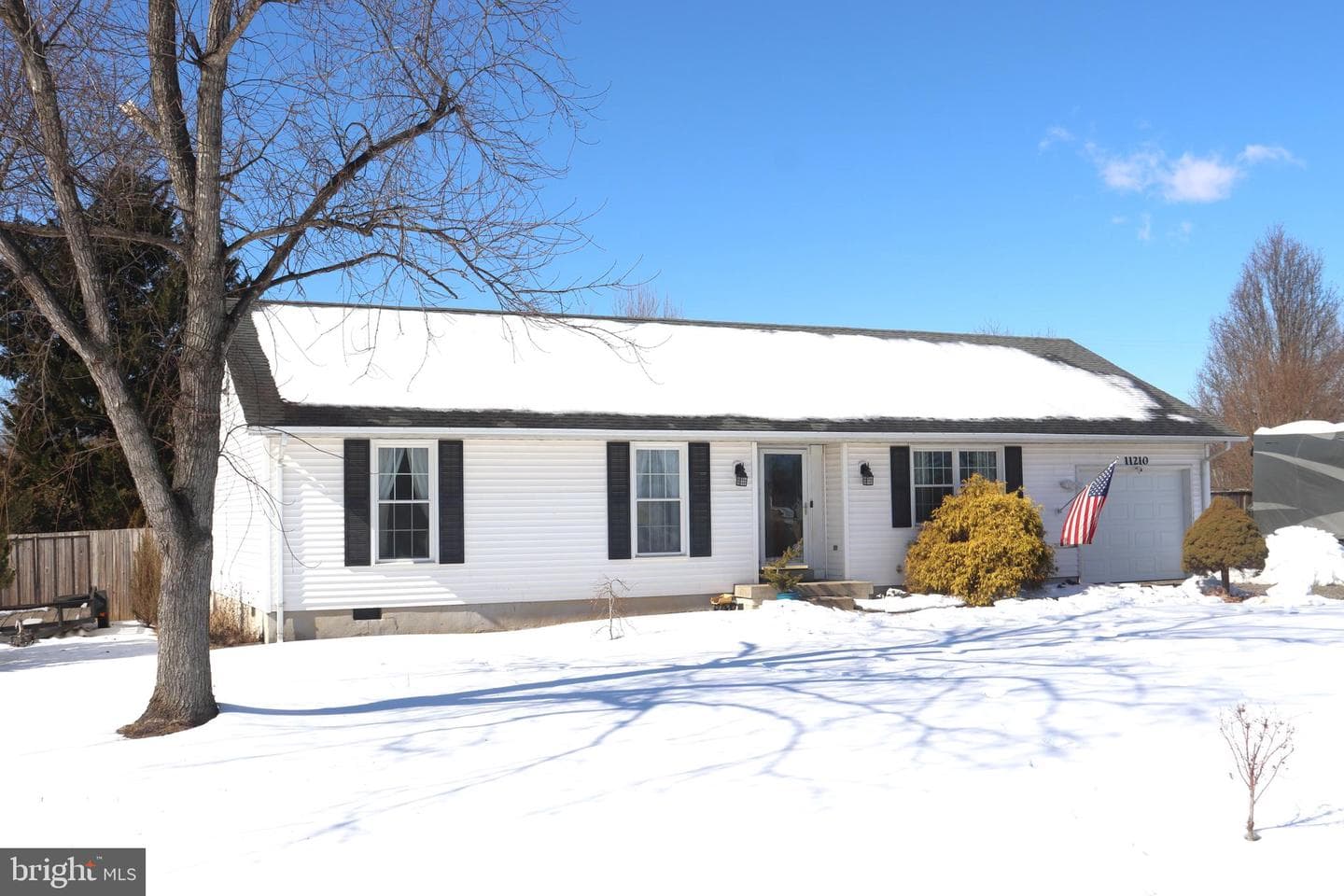 11210 Edgewood Drive photo 1