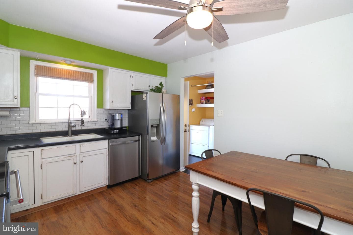 11210 Edgewood Drive photo 9