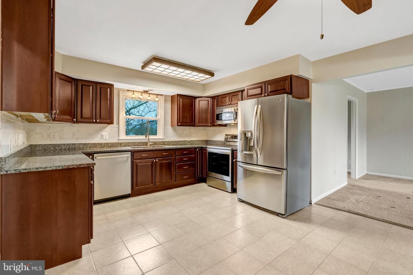 6521 Lancaster Drive photo 10