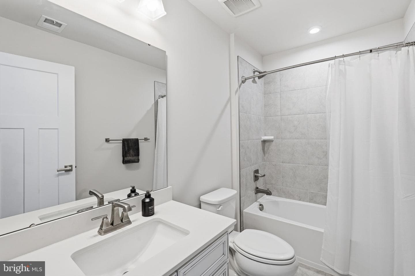 6530 Bob White Drive photo 25