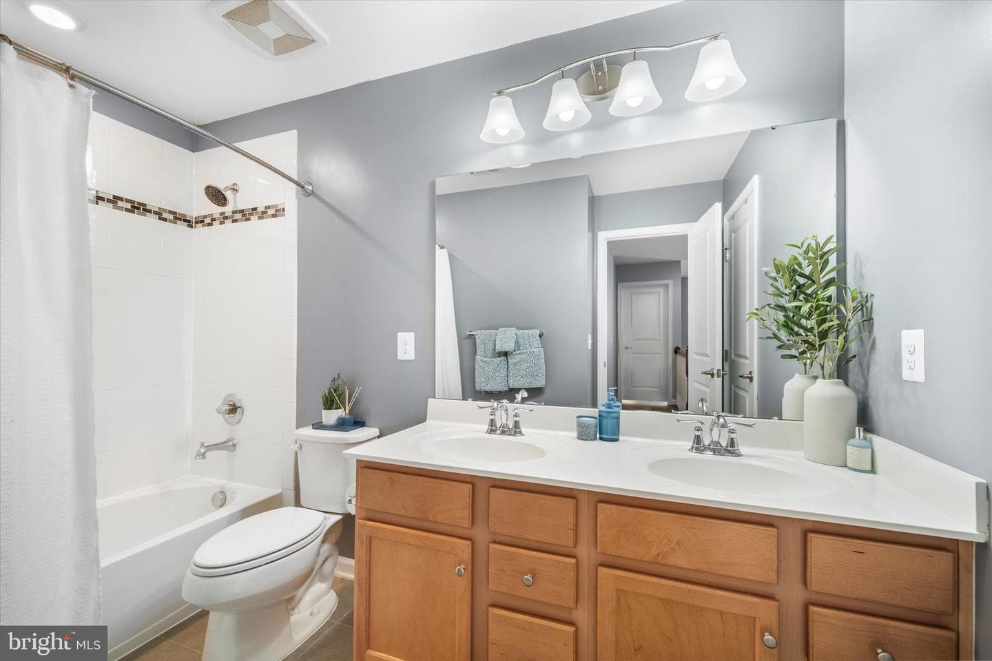 6841 Lake Anne Court photo 25