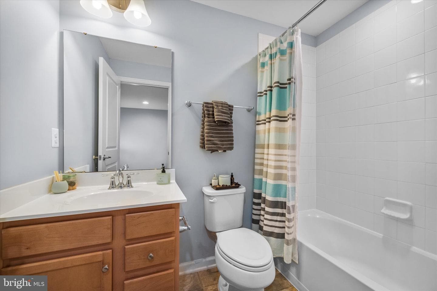 6841 Lake Anne Court photo 32