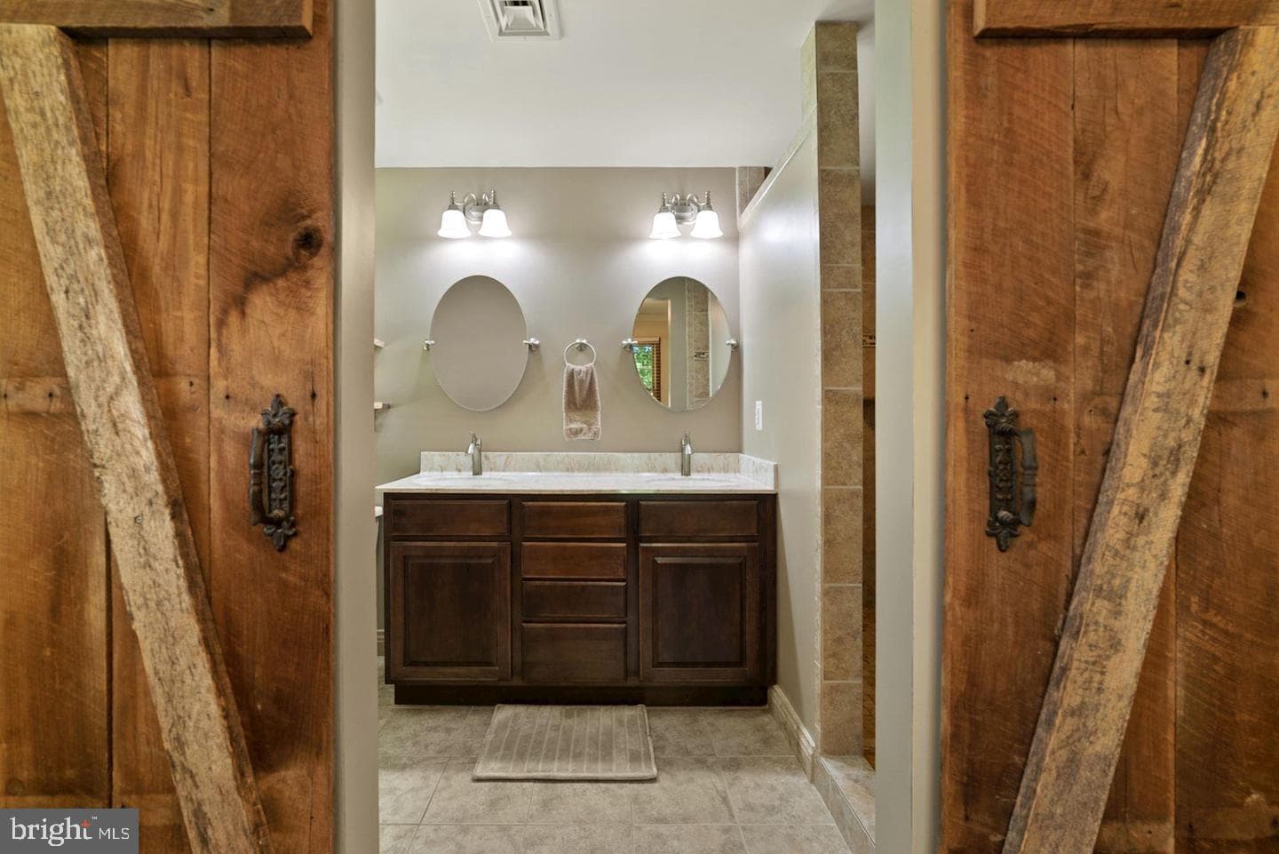 5291 Merry Oaks Road photo 6