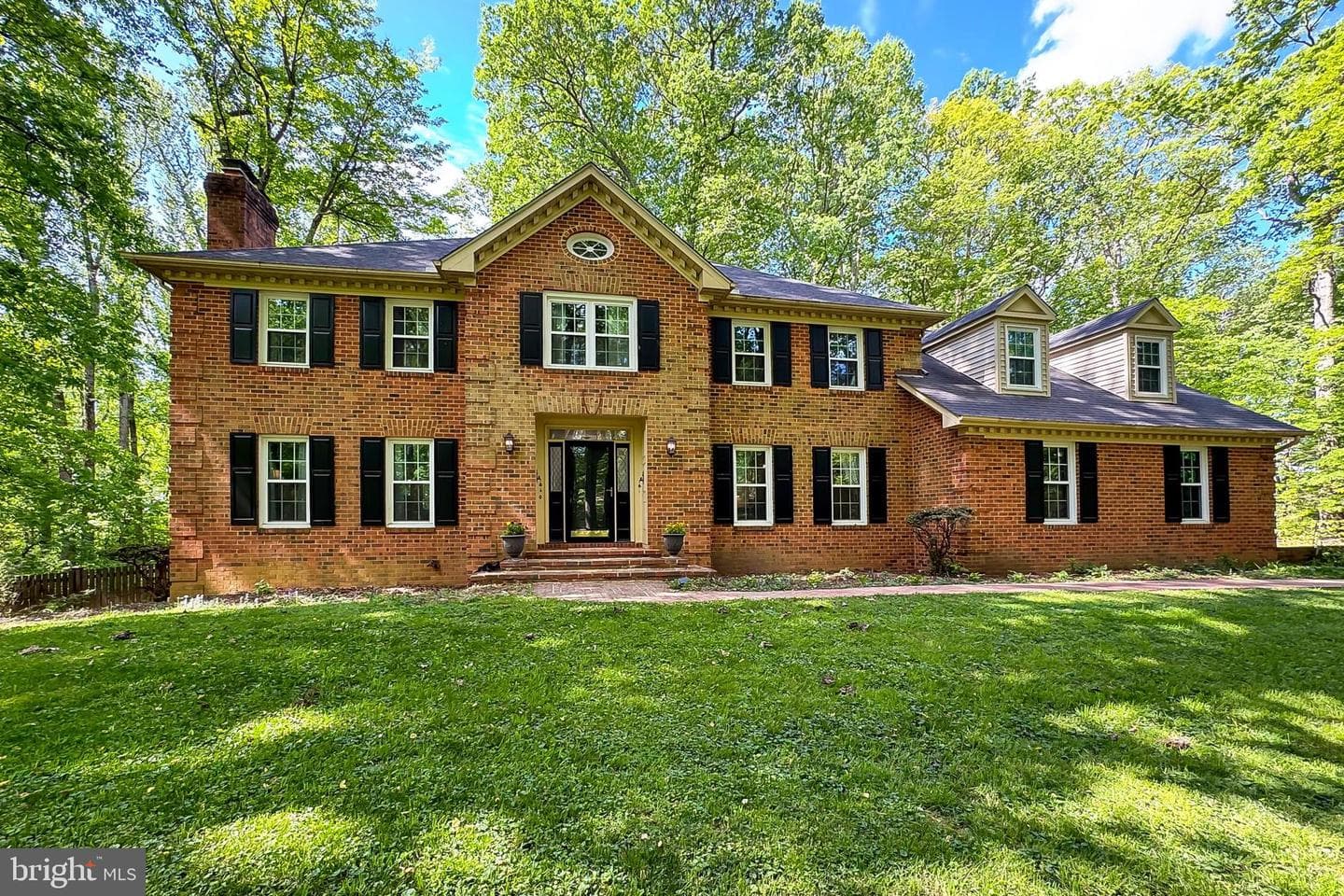 5839 Windsor Retreat