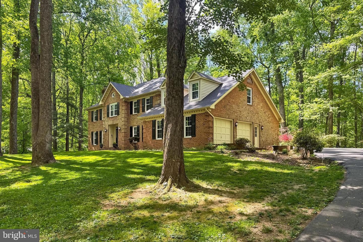 5839 Windsor Retreat photo 2