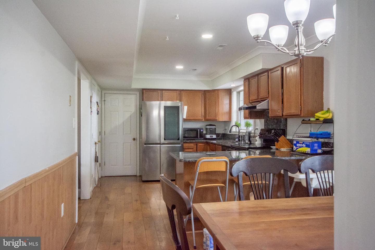 6867 Maplewood Drive photo 10