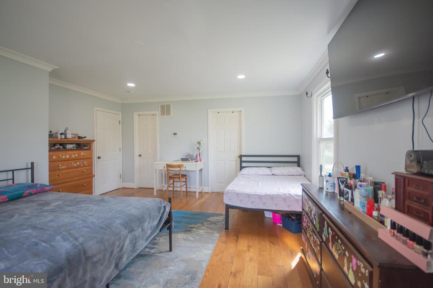 6867 Maplewood Drive photo 19