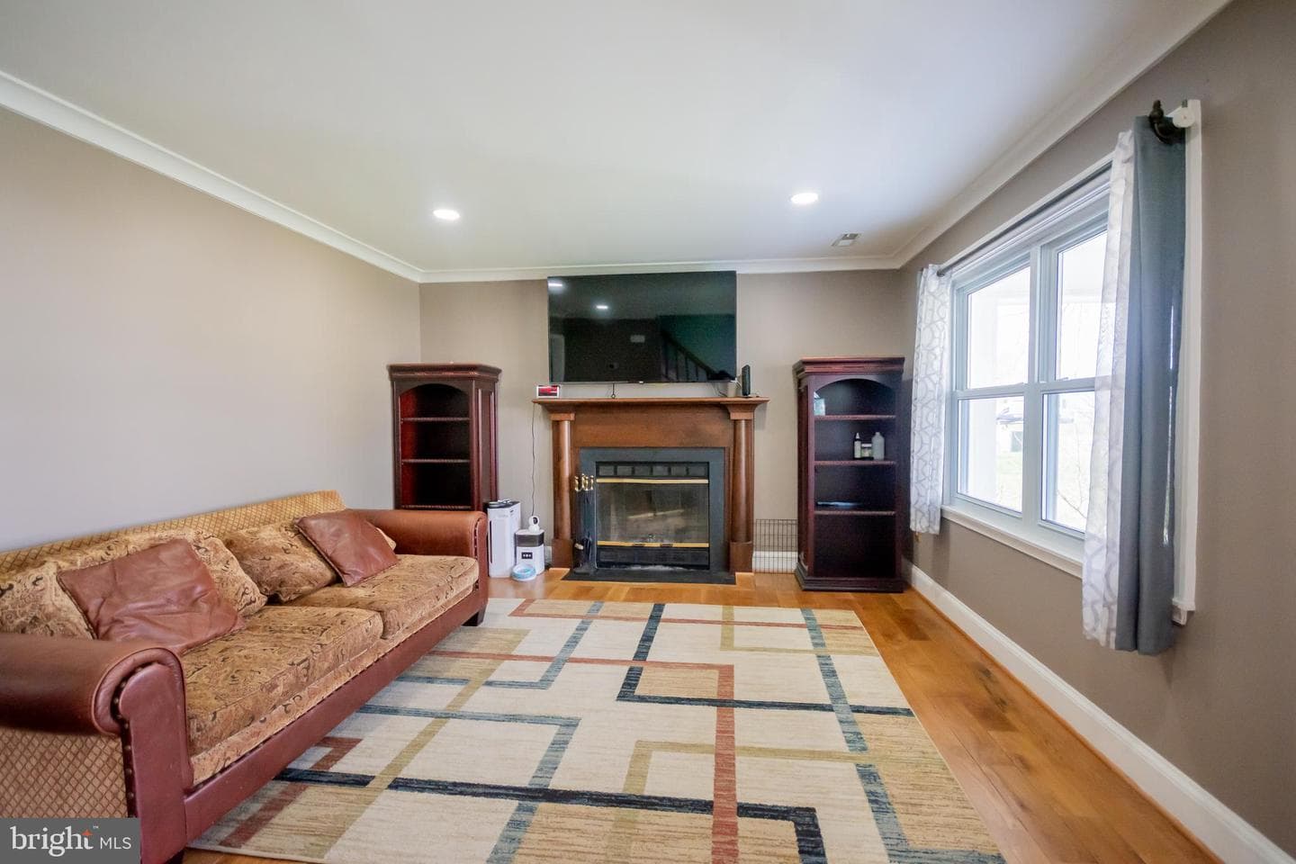 6867 Maplewood Drive photo 6