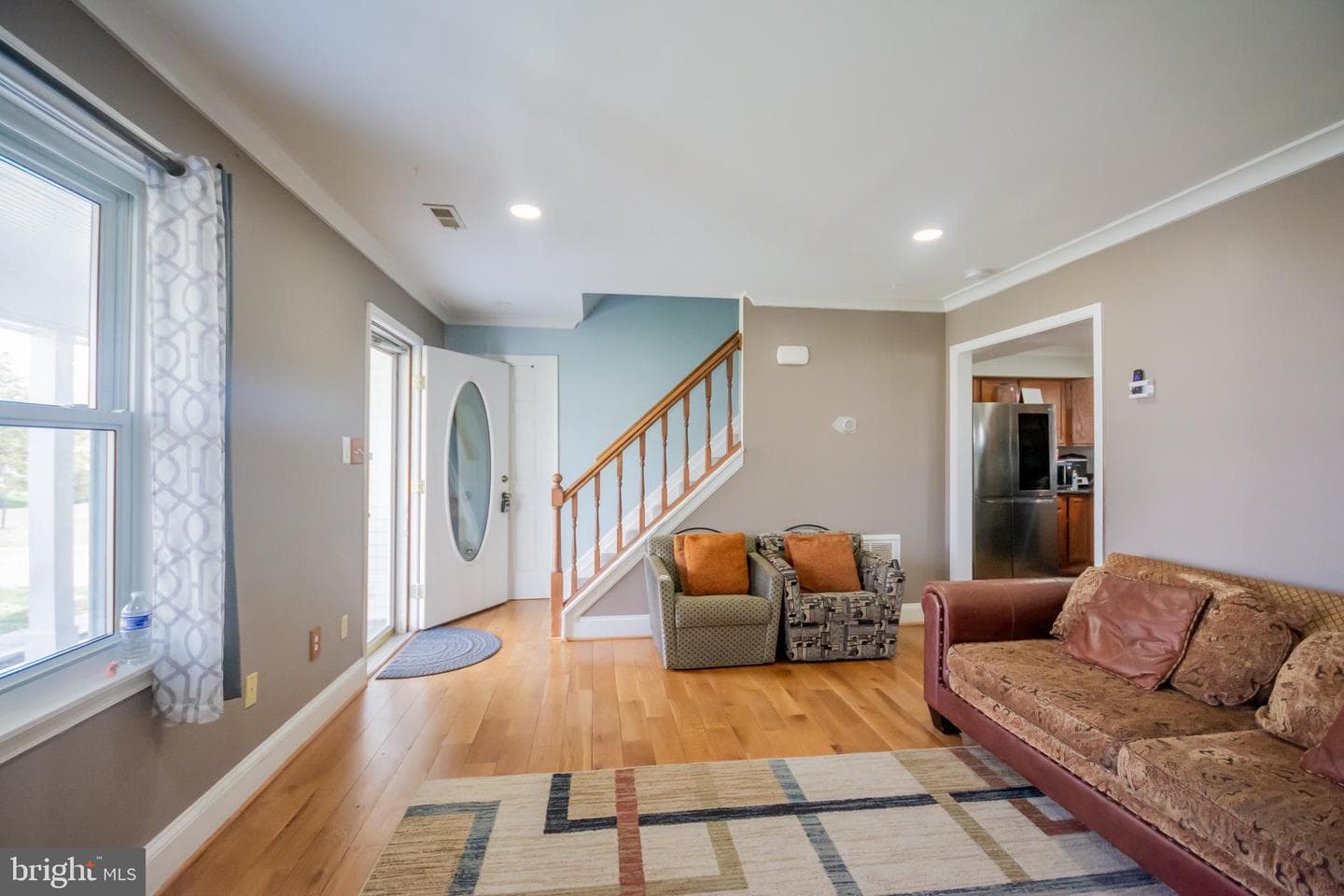 6867 Maplewood Drive photo 8