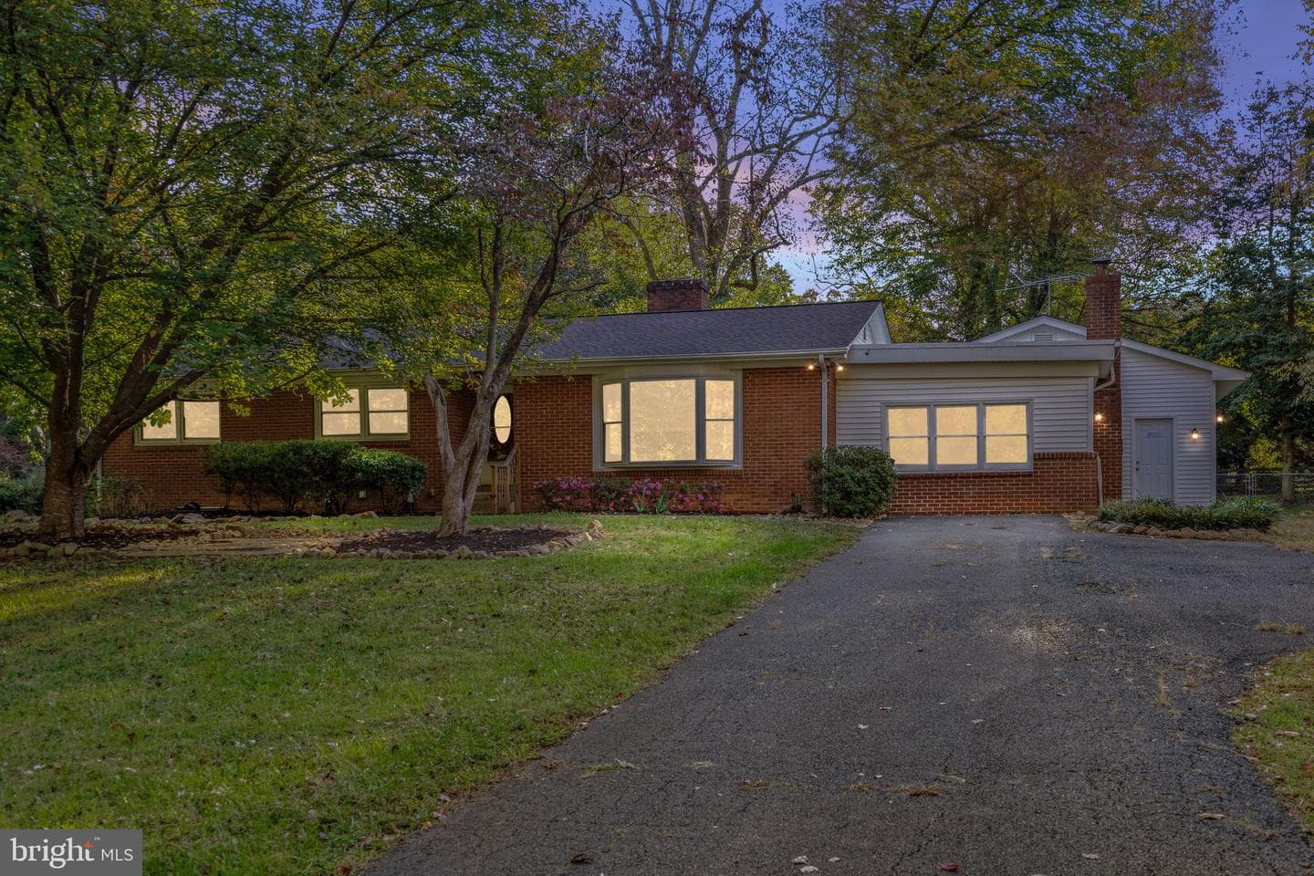 6741 Maxwell Avenue photo 3