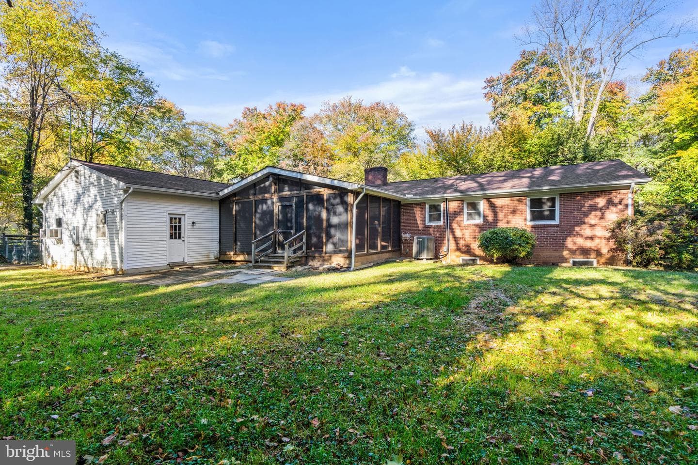 6741 Maxwell Avenue photo 56